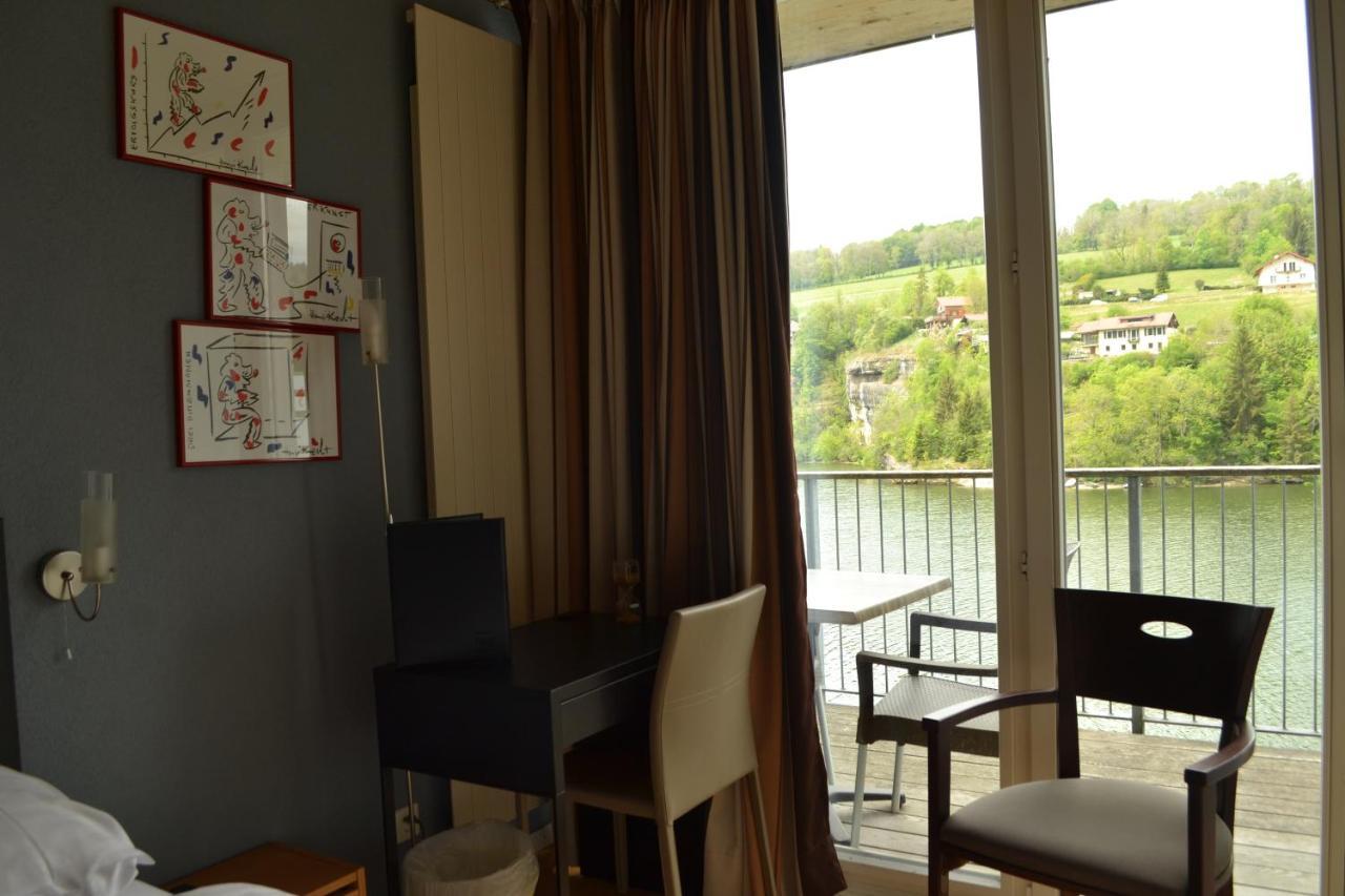 Hotel Les Rives Du Doubs Les Brenets Exterior photo